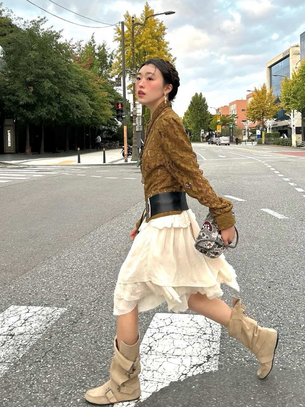 ZARA LIMITED EDITION GEORGETTE
RUFFLE SKIRT. Cream. S NWT